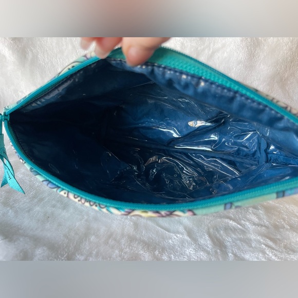 Vera Bradley Quilted Cosmetic Bag Peacock Garden shower bag blue - Picture 5 of 9